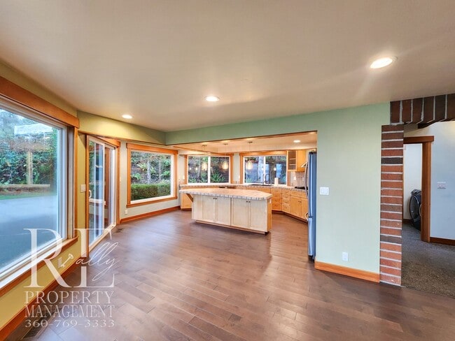 Building Photo - MOVE-IN SPECIAL: 50% OFF FIRST MONTHS RENT - Waterfront Rustic Retreat with Vaulted Ceilings, Pic...