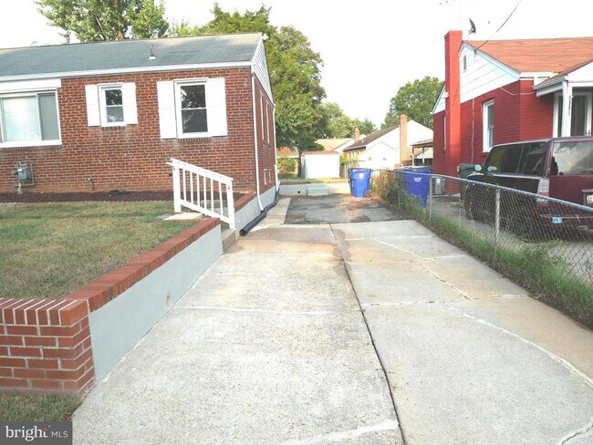 Building Photo - 9803 51st Ave