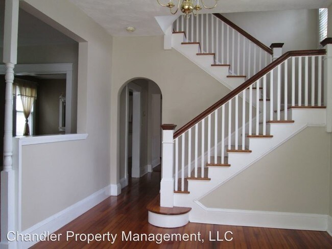 Building Photo - 4 br, 1.5 bath House - 275 Lucile Ave