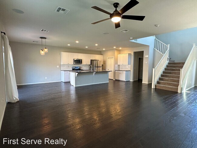 Foto del edificio - 4 br, 2.5 bath House - 10560 Mount Blackbu...
