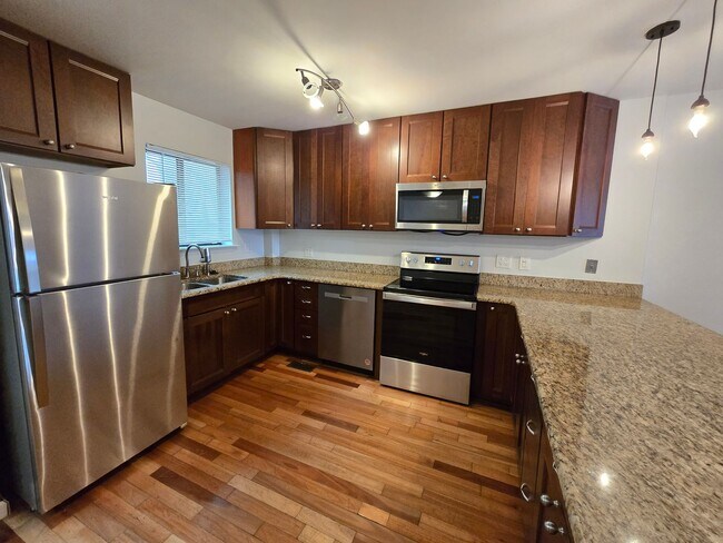 Foto del edificio - WASHINGTON SQUARE 2 BED 2 BATH BILEVEL APA...
