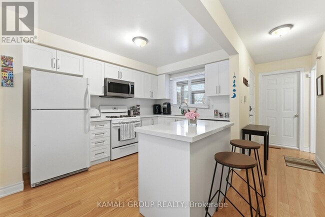 Building Photo - 112 Kersey Crescent