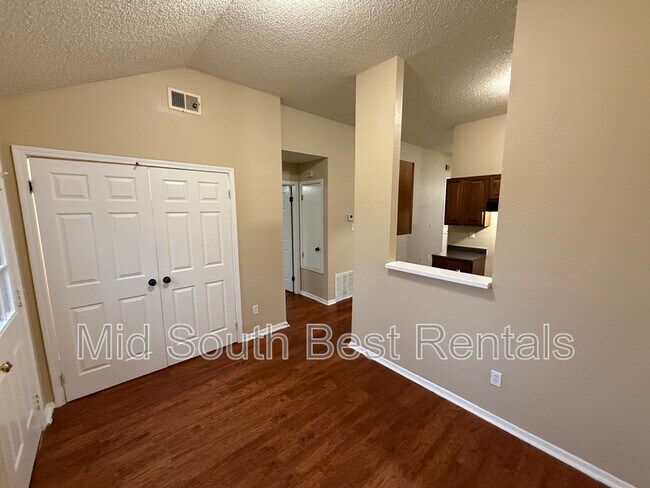 Foto del edificio - 2874 St Elmo Ave