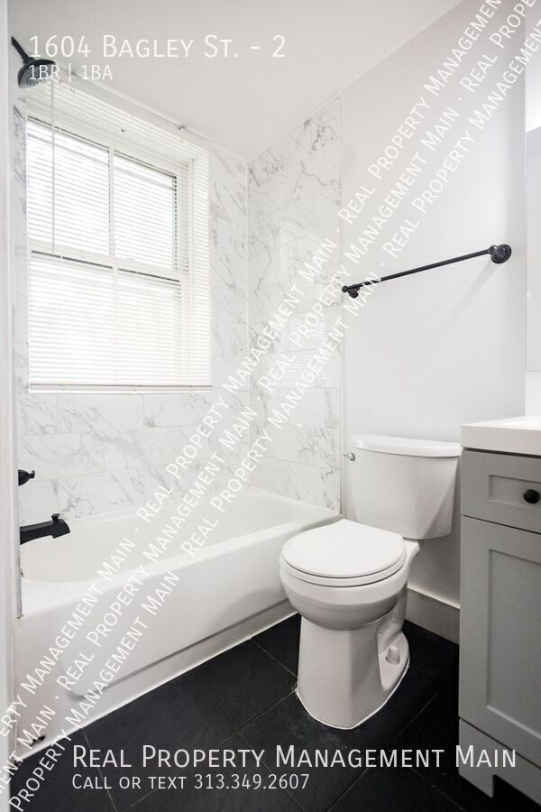 Building Photo - Newly Renovated Listing in Beyster Corktown