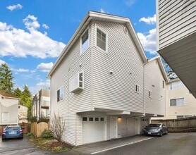Building Photo - 14338B Lenora Pl N