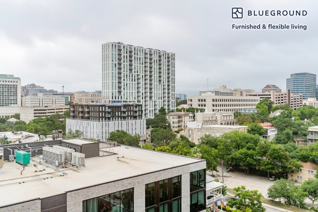 Foto del edificio - 615 W 7th St