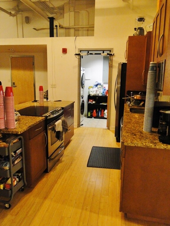 Primary Photo - 119 Beach St