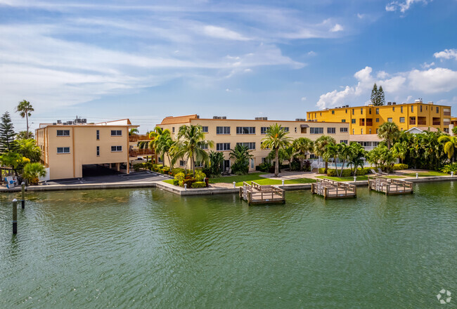 Foto del edificio - Westwinds Waterfront Resort