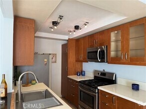 Building Photo - 514 Marigold Ave