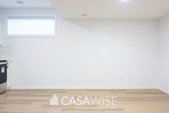 Building Photo - 9458 Colak Ln SW