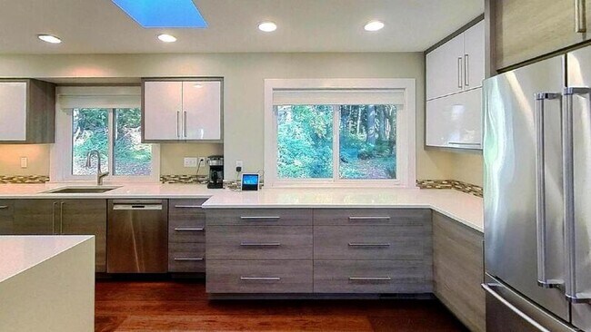 Foto del edificio - 18128 NE 136th St