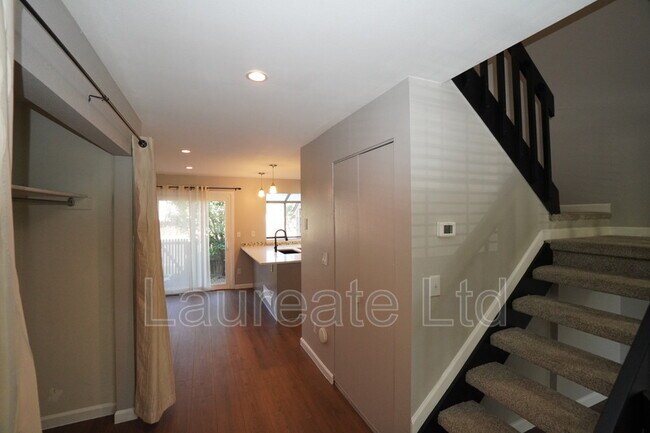 Foto del edificio - 17111 E Stanford Ave