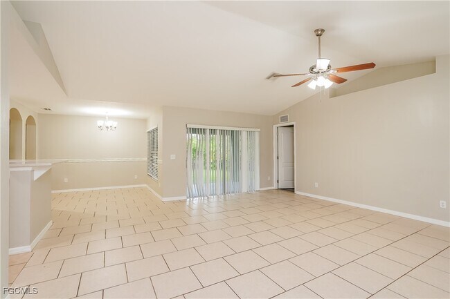 Foto del edificio - 1702 Ann Ave N