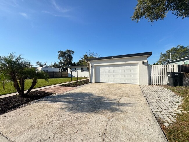 Foto del edificio - Welcome home — you’ve finally found the one!