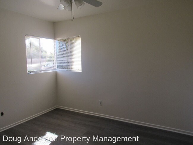 Building Photo - 4024 W Ave L