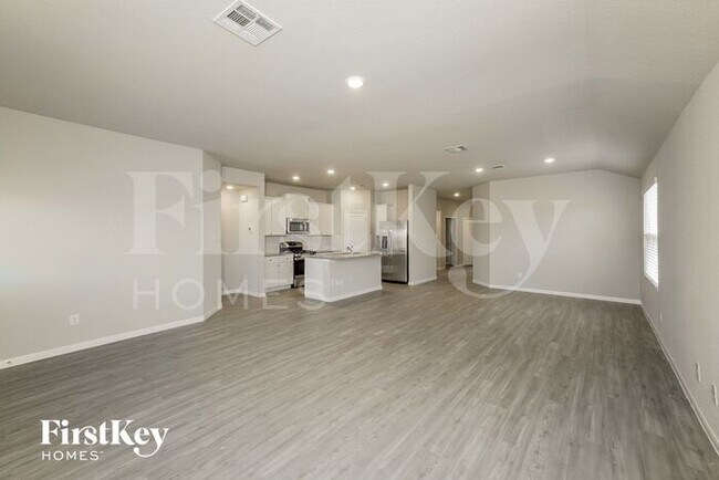 Foto del edificio - 6707 Hatchery Way