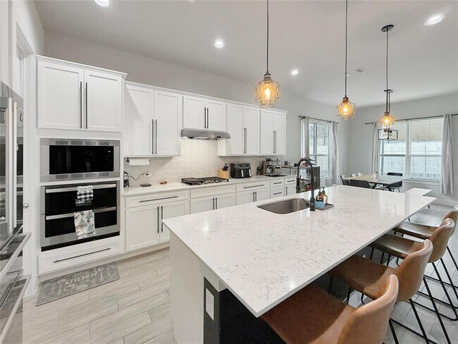 Foto del edificio - 11216 Charger Wy