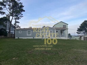 Building Photo - 515 SE Keel Ave