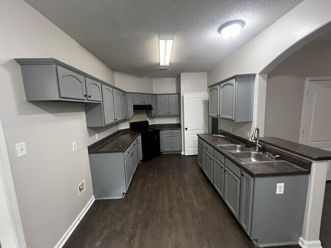 Foto del edificio - 1017 Cordova Ridge Pl