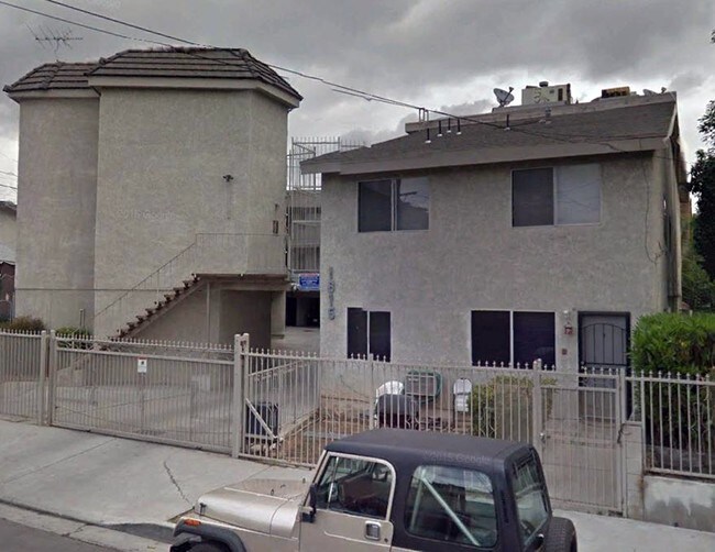 Foto del edificio - 1815 E 2nd St