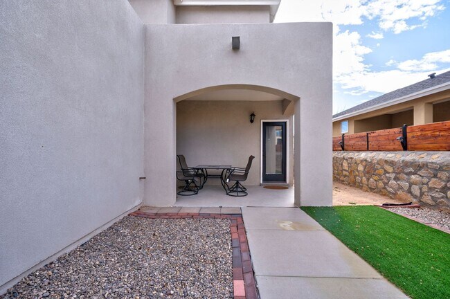 Foto del edificio - COZY EASTSIDE HOME
