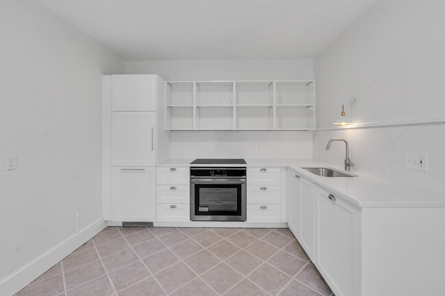 Kitchen - 31 Justin Rd
