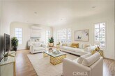 Foto principal - 738 S Stanley Ave