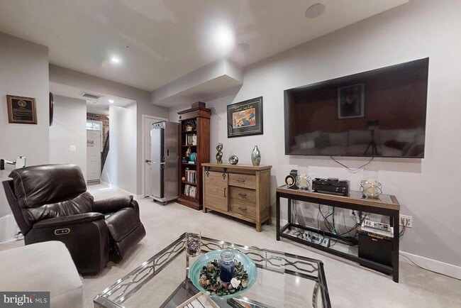 Building Photo - 950 Mississippi Ave SE