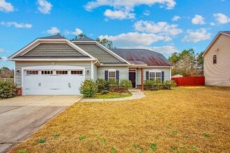 Building Photo - 450 Roanoke Dr