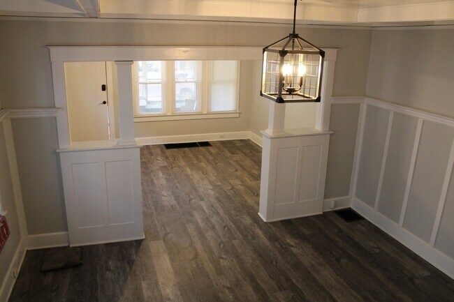 Building Photo - 3029 Boulevard Pl