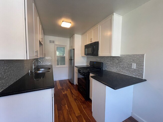 Foto del edificio - Updated 2 bedroom house in City Heights