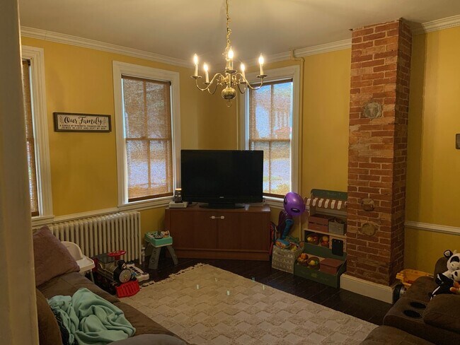 Foto del edificio - 3 Bedroom Single Family Home in Downtown H...