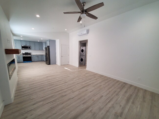 Foto del edificio - 138 N Mildred Ave