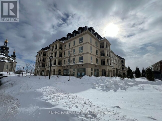 Building Photo - 101-101 Cathedral High St