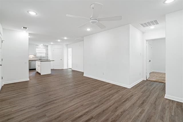 Building Photo - 516 W Collins St