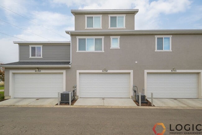 Building Photo - 3167 W 3725 S