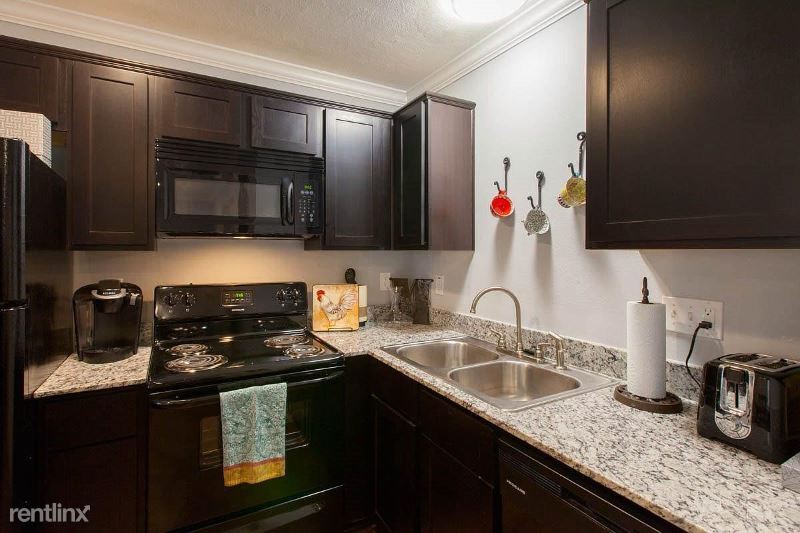 Primary Photo - 2 br, 1 bath Townhome - 3202 Rosekemp Ave