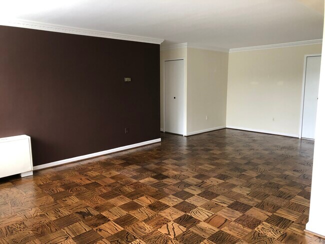Living Room - 6631 Wakefield Dr