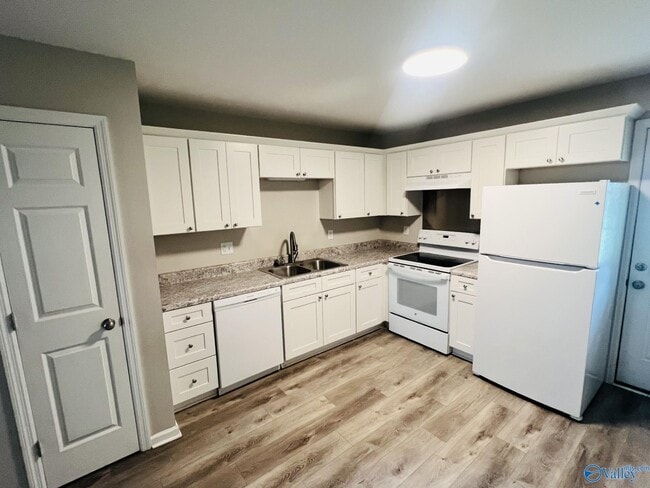Foto del edificio - 1807 Graymont Ln SW