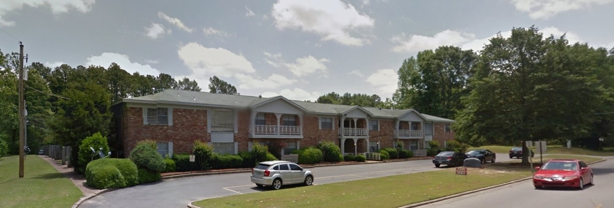 Primary Photo - Country Club Point LLC