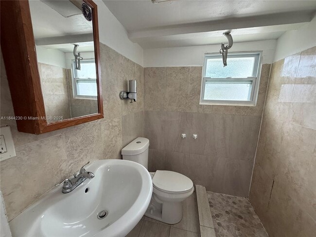 Foto del edificio - 2146 NW 18th Terrace
