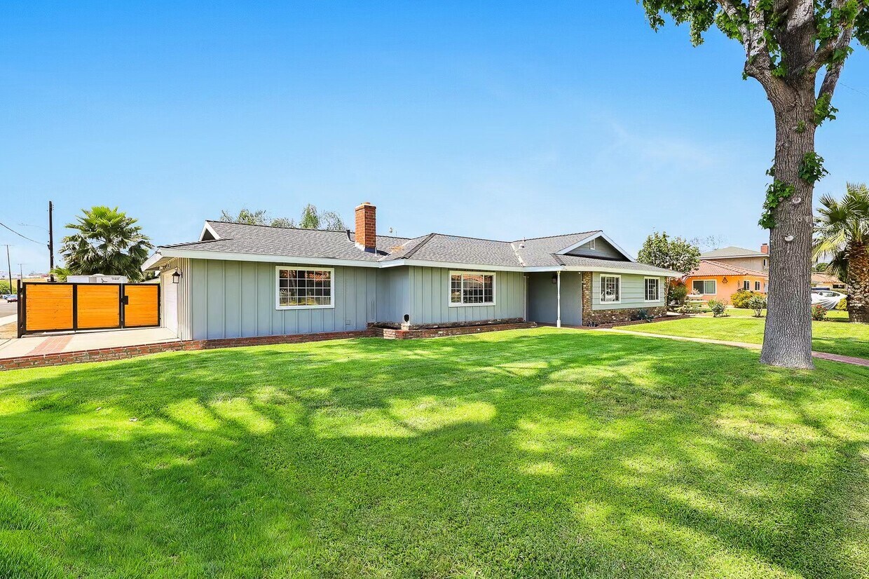 Foto principal - 12482 Farndon Ave