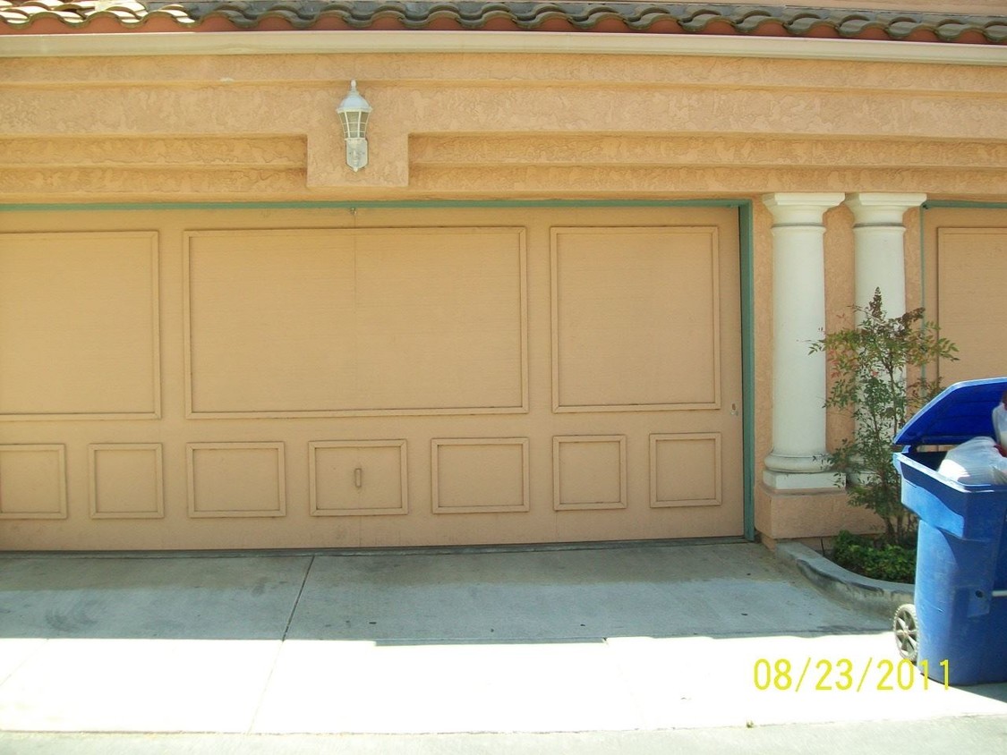 3 br, 2.5 bath House - 1348 Serena Circle # 3 Photo