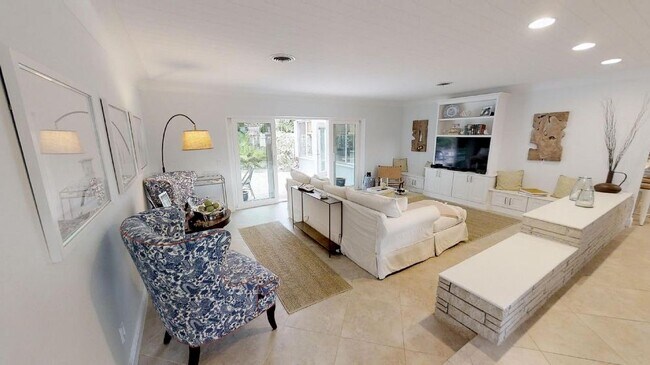 Building Photo - Indialantic Pool Home