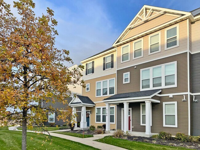 Foto del edificio - Like New Trillium Cove Townhome with Prima...