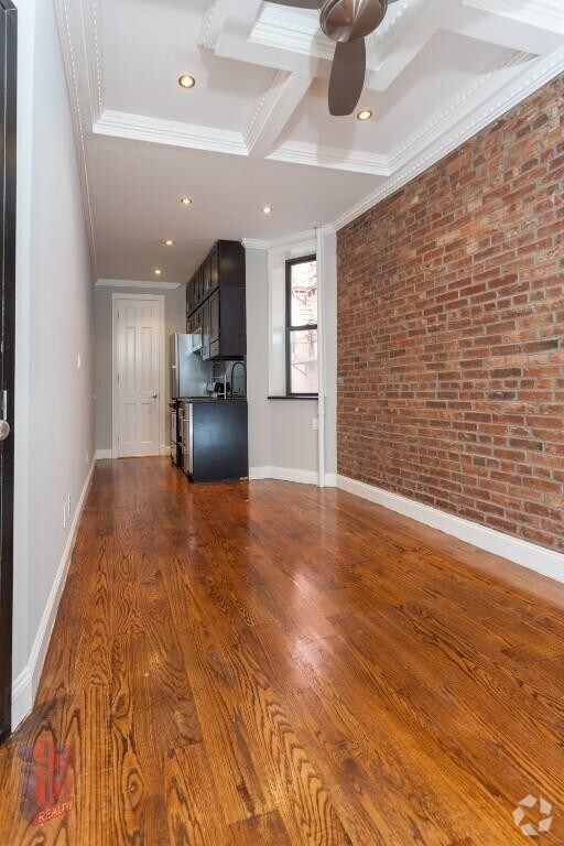 Building Photo - 3 W 103rd St