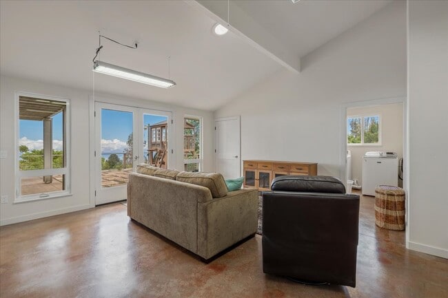 Foto del edificio - 18-505 Haleakala Hwy