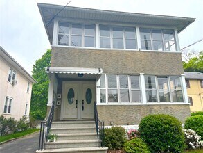 Building Photo - 122 Lispenard Ave