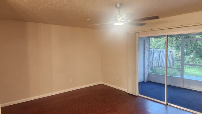 Foto del edificio - 2 bedroom 2.5 bath