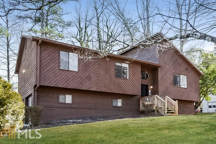 Foto principal - 3992 Fairington Dr